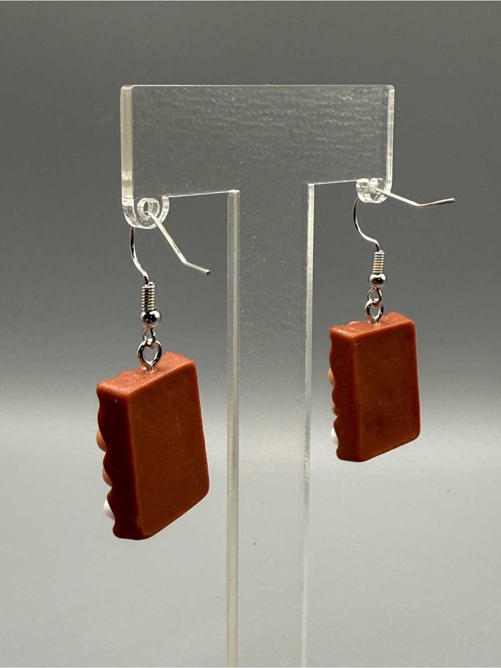 ‼️5/$5‼️ Brown and White Eggs Dangle Earrings - Handmade #E0509C - Picture 3 of 3